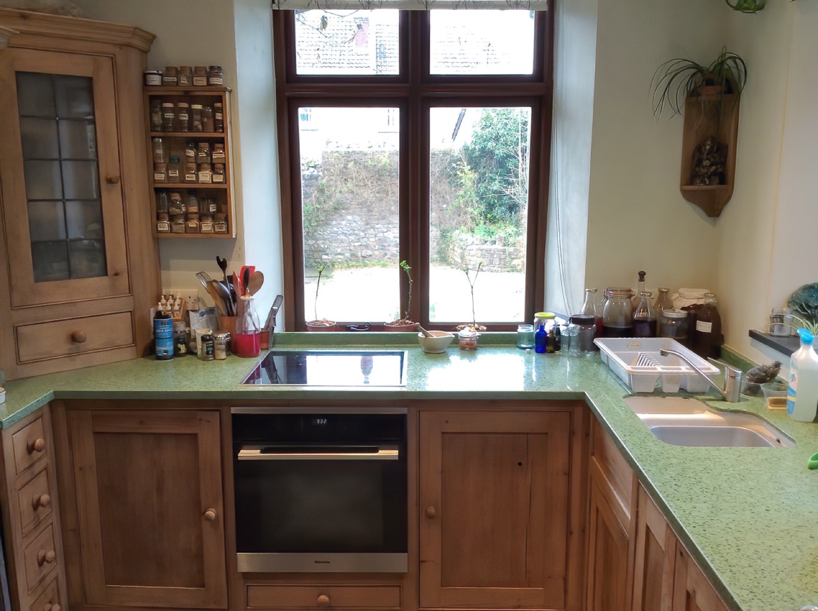 Bespoke shaker kitchen in Cheddar, Somerset by Paul Gunningham — Cheddar Kitchen project, photo 5 of 11