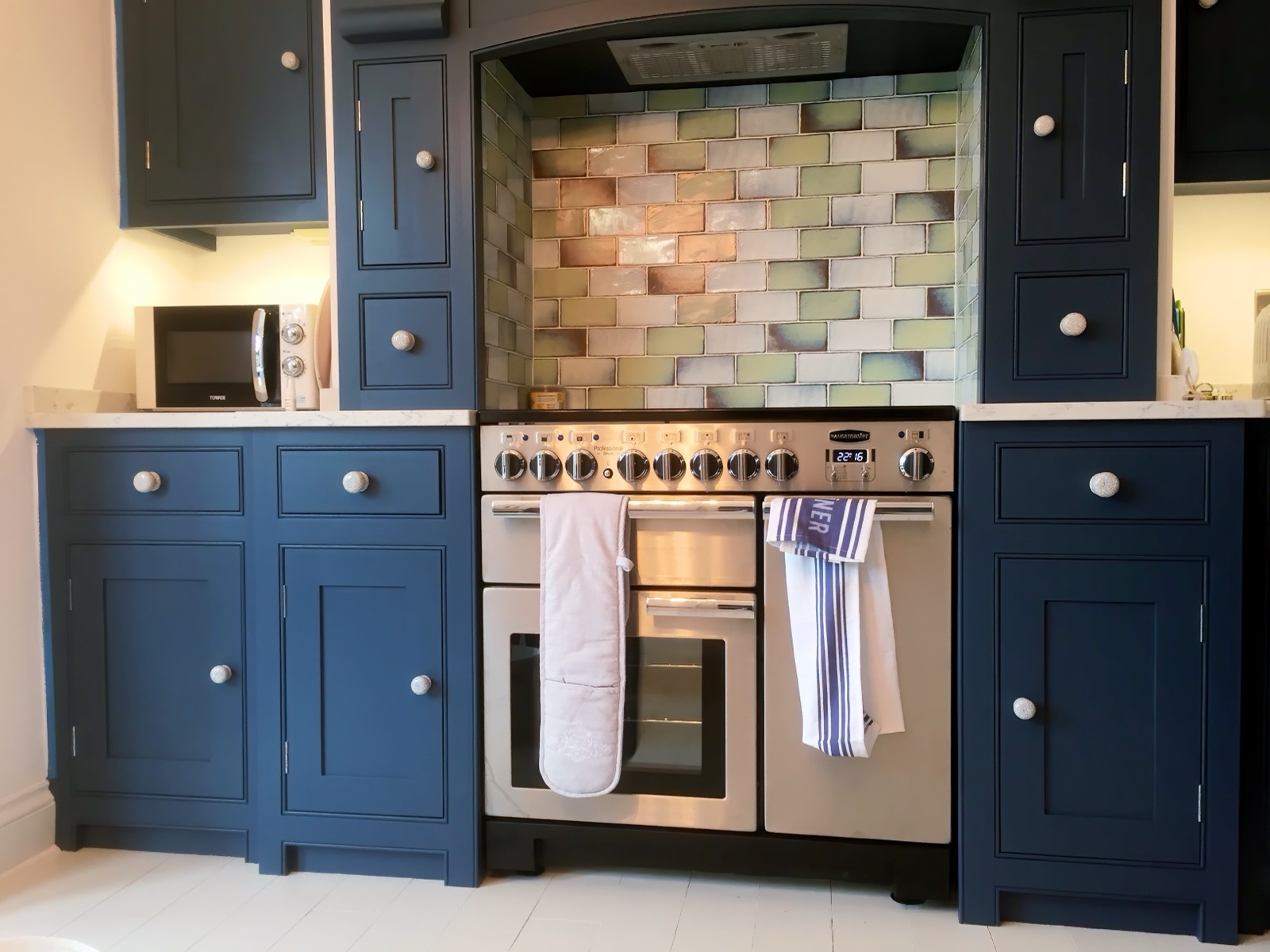 Bespoke shaker kitchen in Clifton, Bristol by Paul Gunningham — Clifton Kitchen project, photo 5 of 7