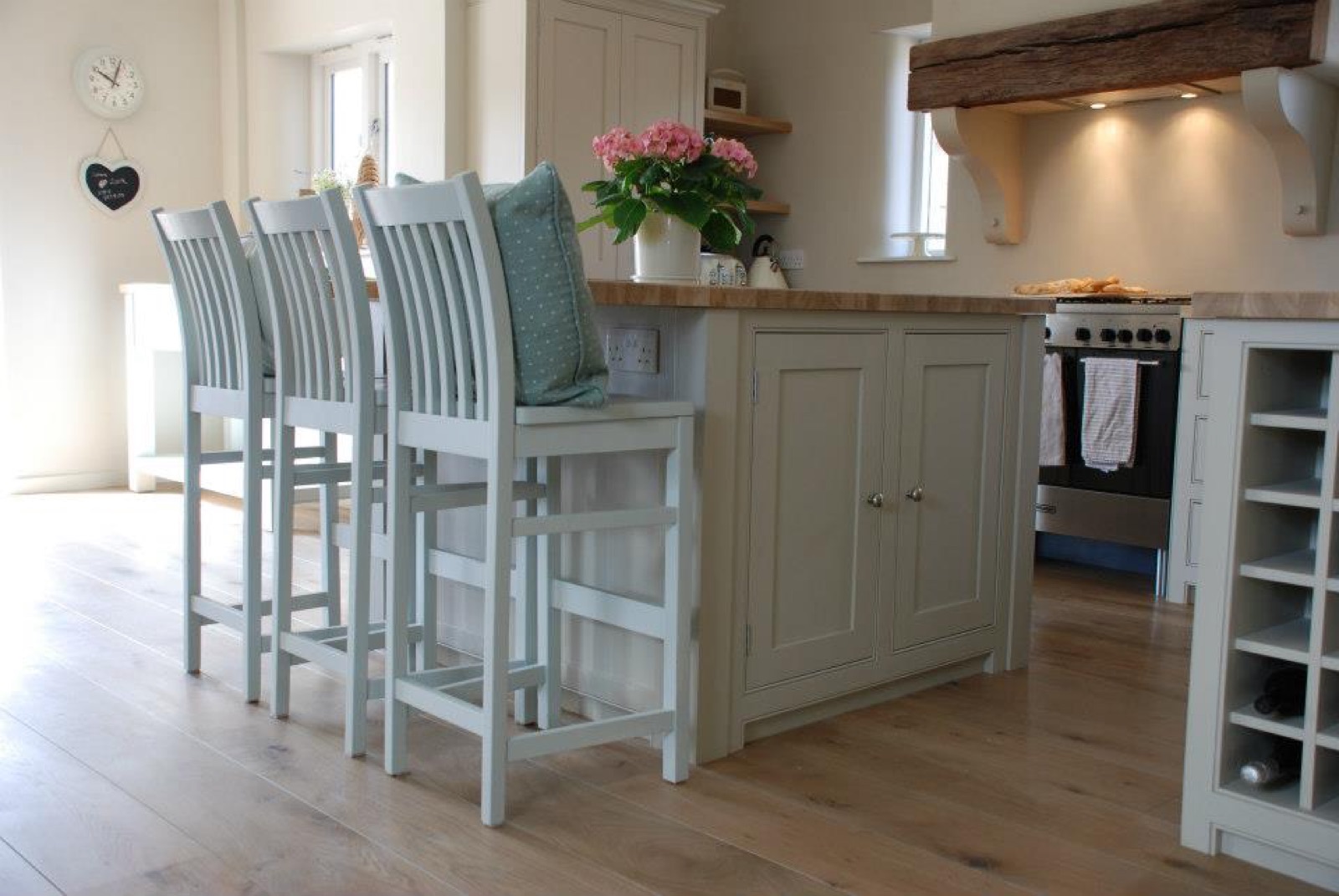 Bespoke shaker kitchen in South Gloucestershire by Paul Gunningham — Cold Ashton project, photo 5 of 20