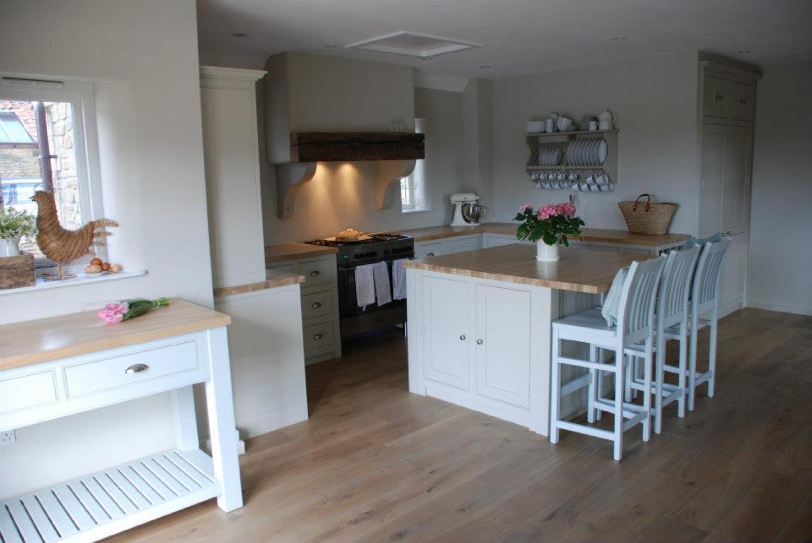 Bespoke shaker kitchen in South Gloucestershire by Paul Gunningham — Cold Ashton project, photo 9 of 20