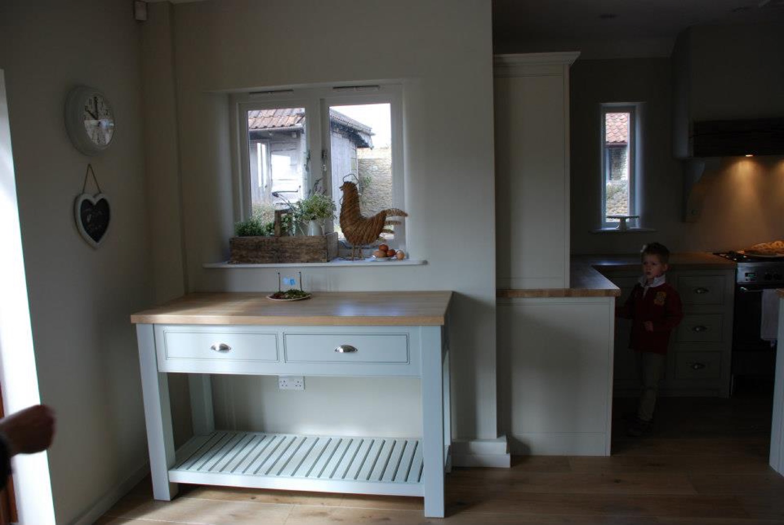 Bespoke shaker kitchen in South Gloucestershire by Paul Gunningham — Cold Ashton project, photo 17 of 20