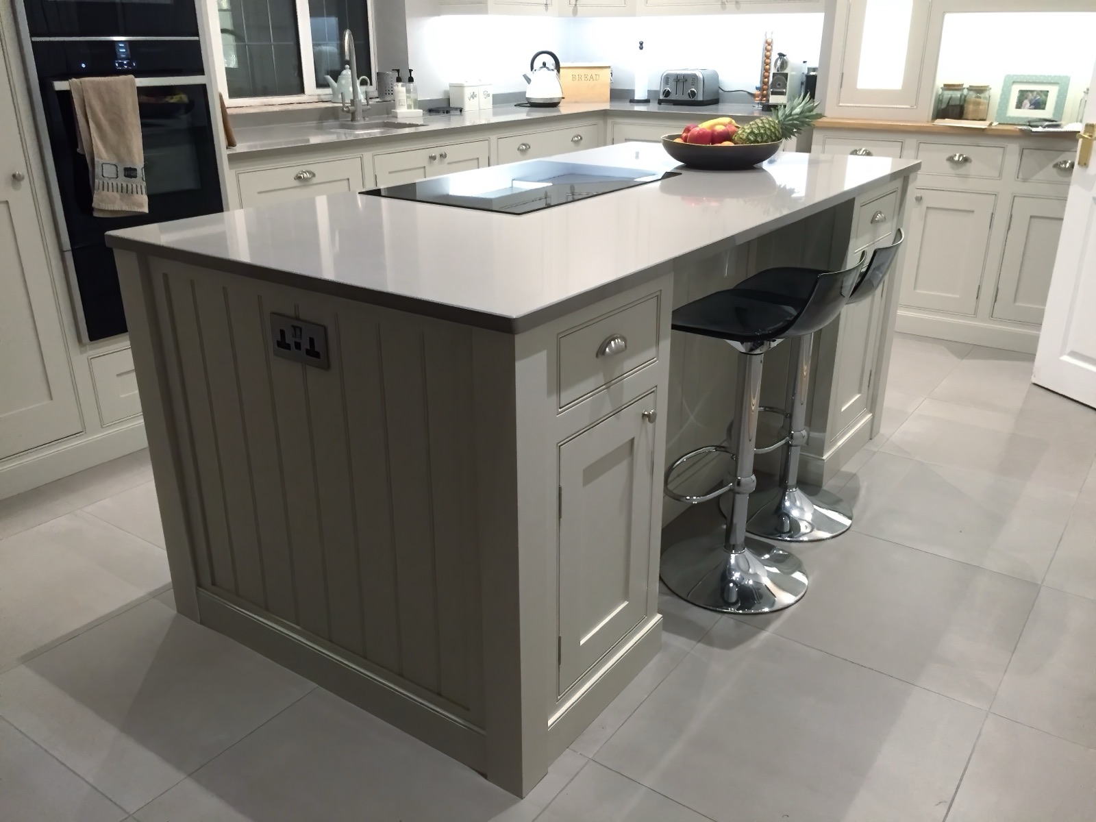 Bespoke shaker kitchen in Frenchay, Bristol by Paul Gunningham — Frenchay Kitchen project, photo 6 of 9