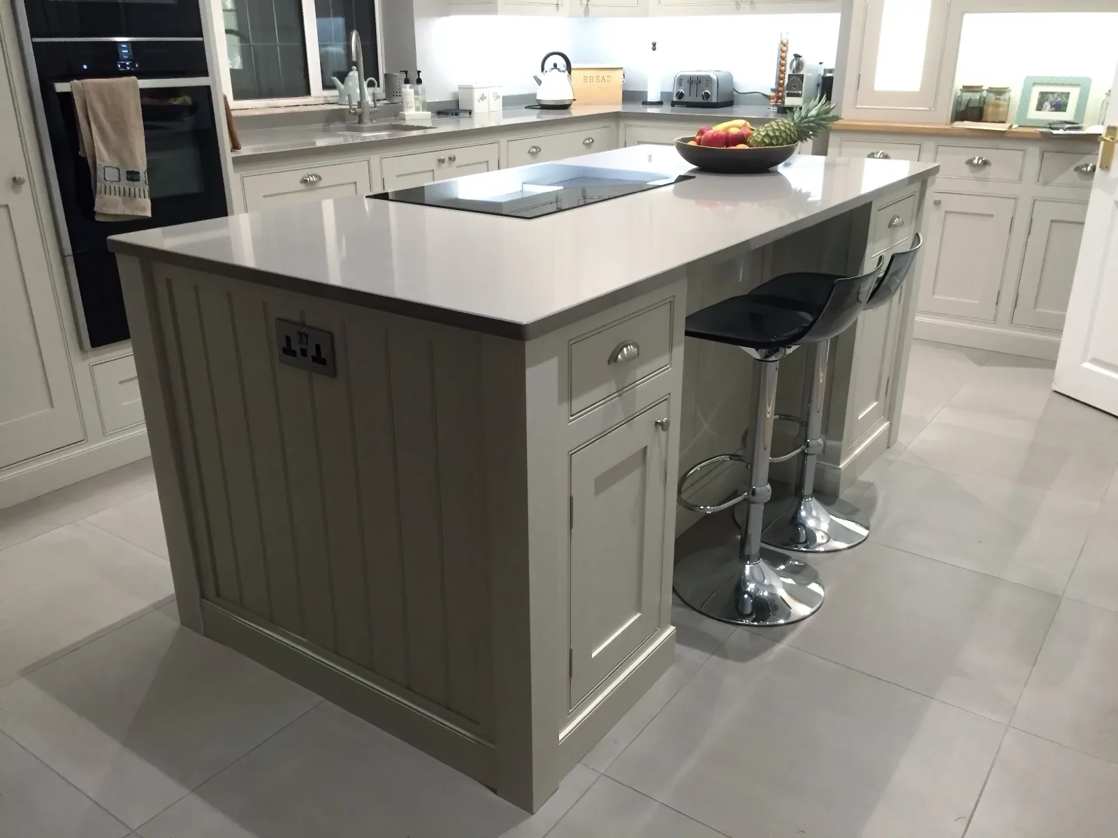 Bespoke shaker kitchen in Frenchay, Bristol by Paul Gunningham — Frenchay Kitchen project, photo 6 of 9