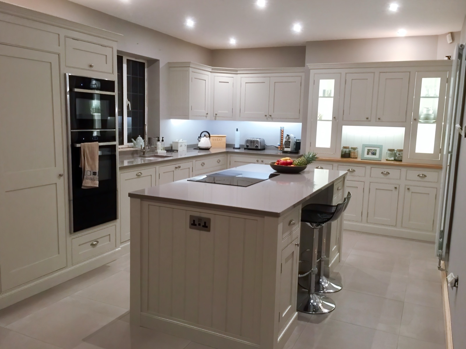 Bespoke shaker kitchen in Frenchay, Bristol by Paul Gunningham — Frenchay Kitchen project, photo 7 of 9