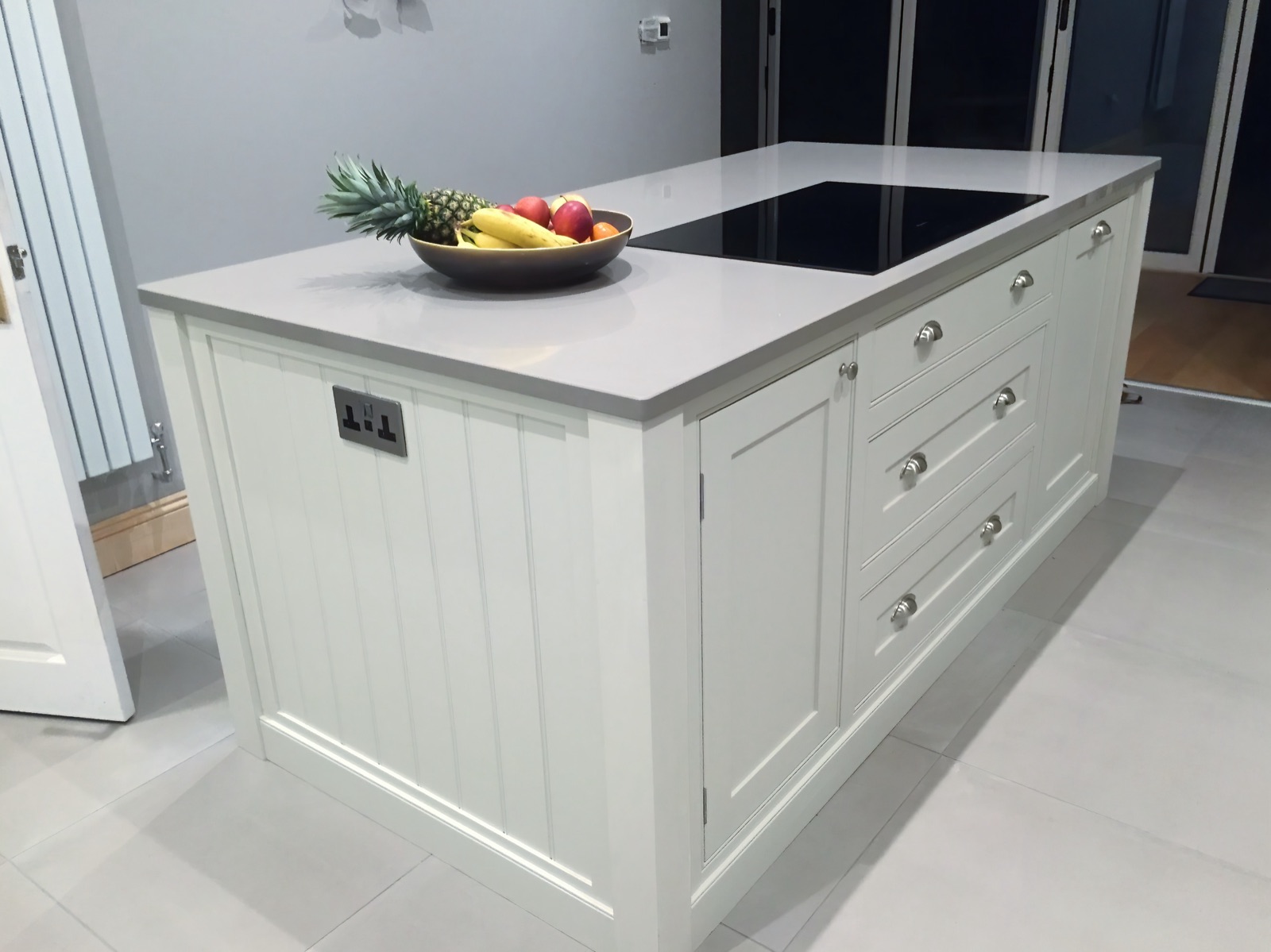 Bespoke shaker kitchen in Frenchay, Bristol by Paul Gunningham — Frenchay Kitchen project, photo 9 of 9