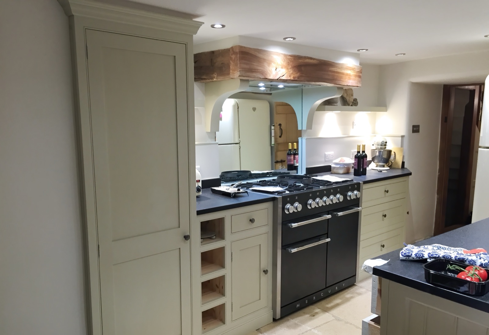 Bespoke shaker kitchen in Marshfield, South Gloucestershire by Paul Gunningham — Marshfield Kitchen project, photo 2 of 8