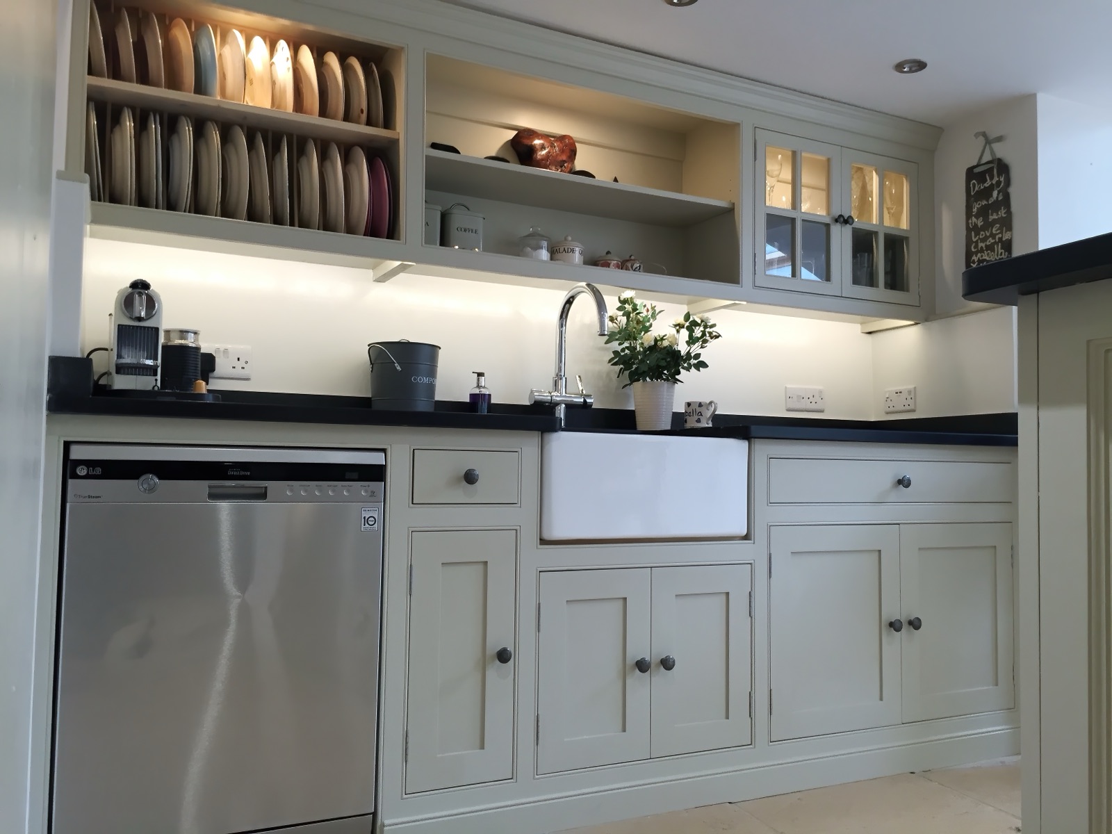 Bespoke shaker kitchen in Marshfield, South Gloucestershire by Paul Gunningham — Marshfield Kitchen project, photo 6 of 8
