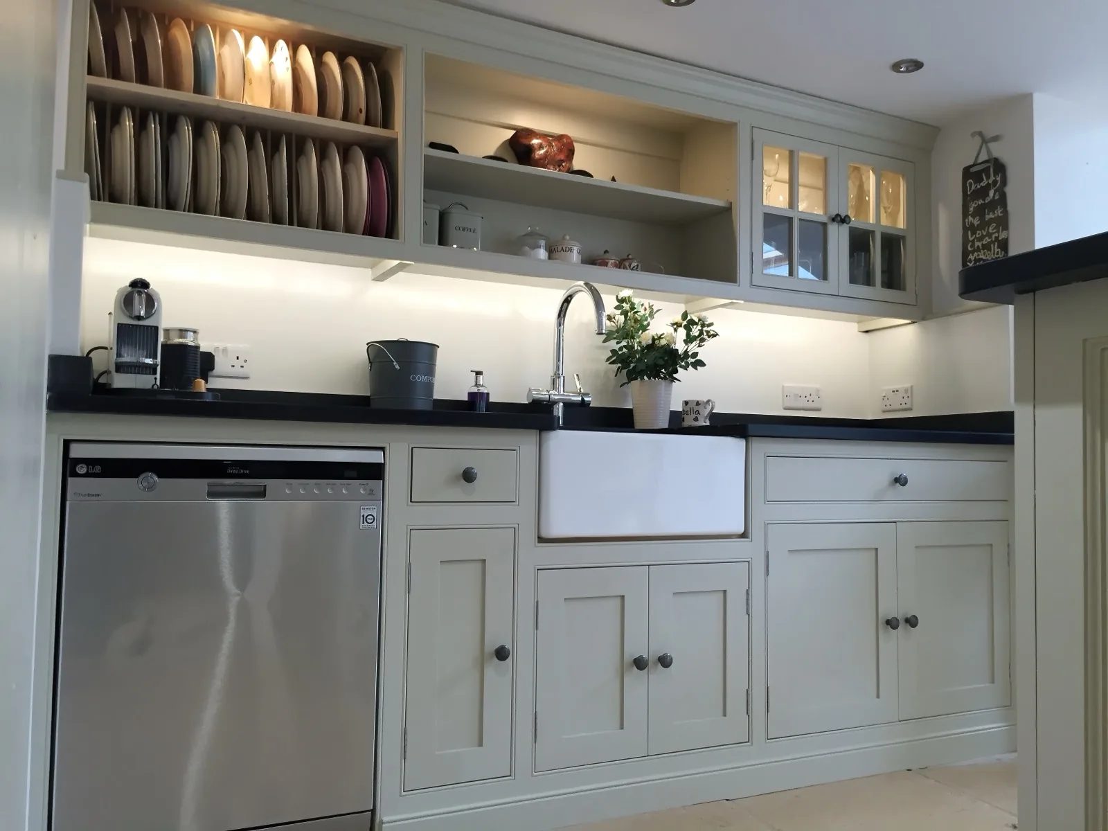 Bespoke shaker kitchen in Marshfield, South Gloucestershire by Paul Gunningham — Marshfield Kitchen project, photo 6 of 8