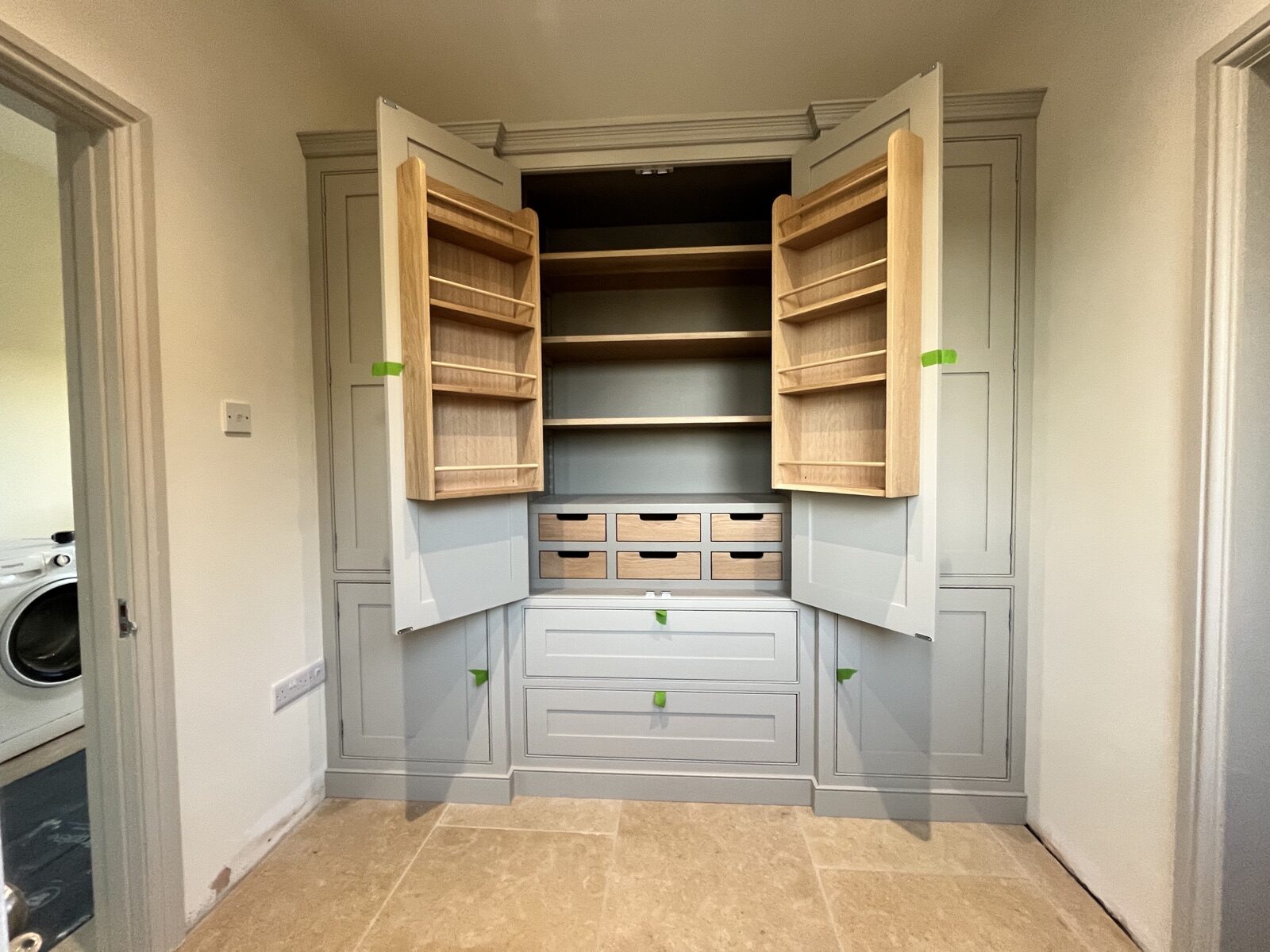 Bespoke shaker kitchen in Wiltshire by Paul Gunningham — North Wraxhall project, photo 5 of 8