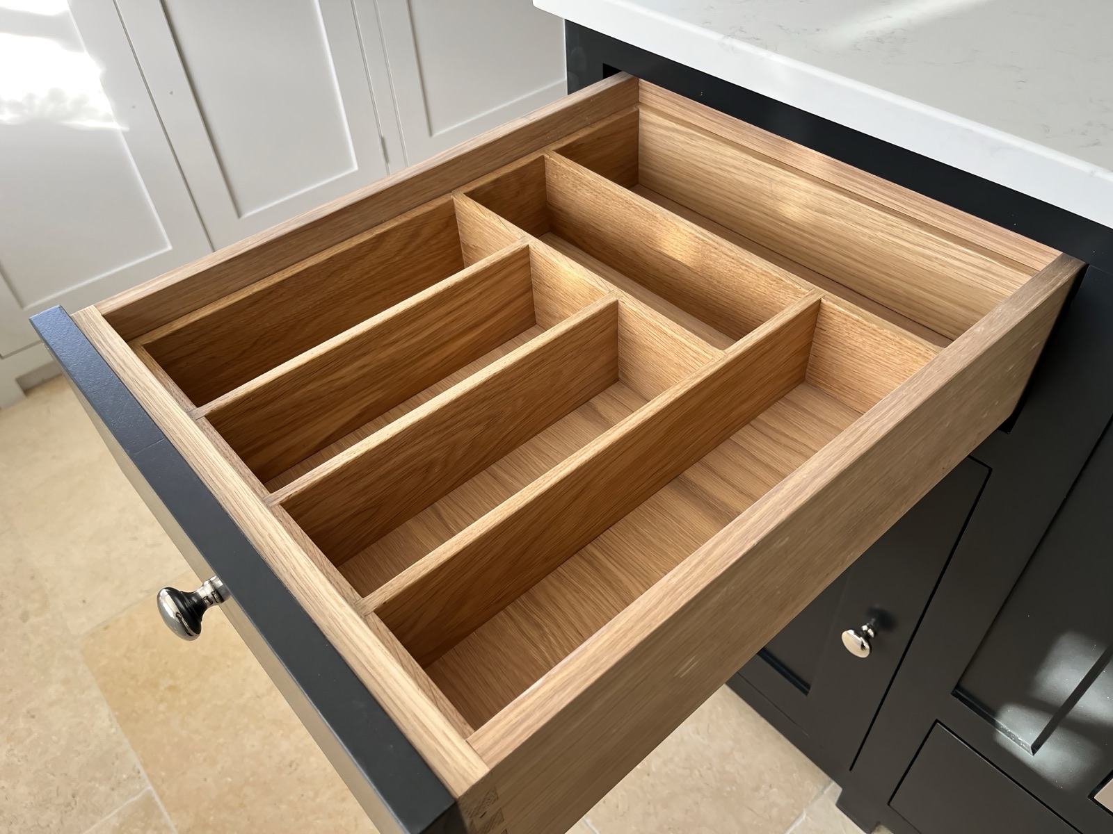 Bespoke shaker kitchen in Stroud, Gloucestershire by Paul Gunningham — Stroud Kitchen project, photo 16 of 21